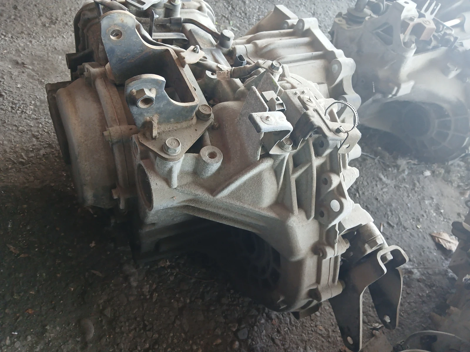 T6IADP скорости Автоматични Kia Carens , снимка 4 - Части - 55220800