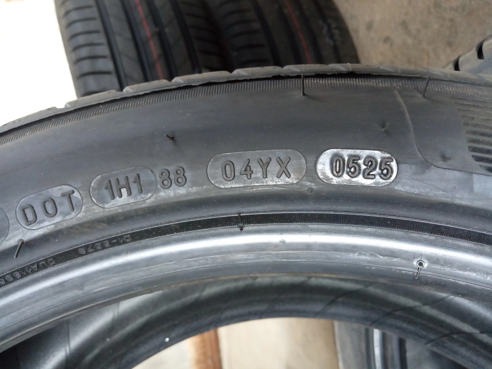  245/40R18 | Mobile.bg   11