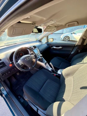 Toyota Auris 2.0 D4D Keyless, снимка 14