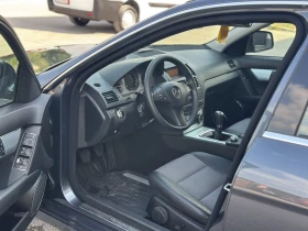 Mercedes-Benz C 220, снимка 8