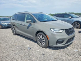 Chrysler Pacifica 3.6l Hybrid Touring L, снимка 4