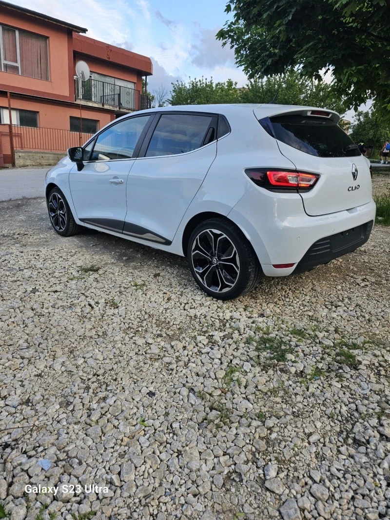 Renault Clio, снимка 5 - Автомобили и джипове - 43545777