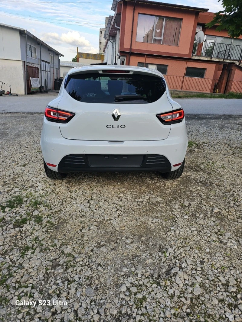 Renault Clio, снимка 4 - Автомобили и джипове - 43545777