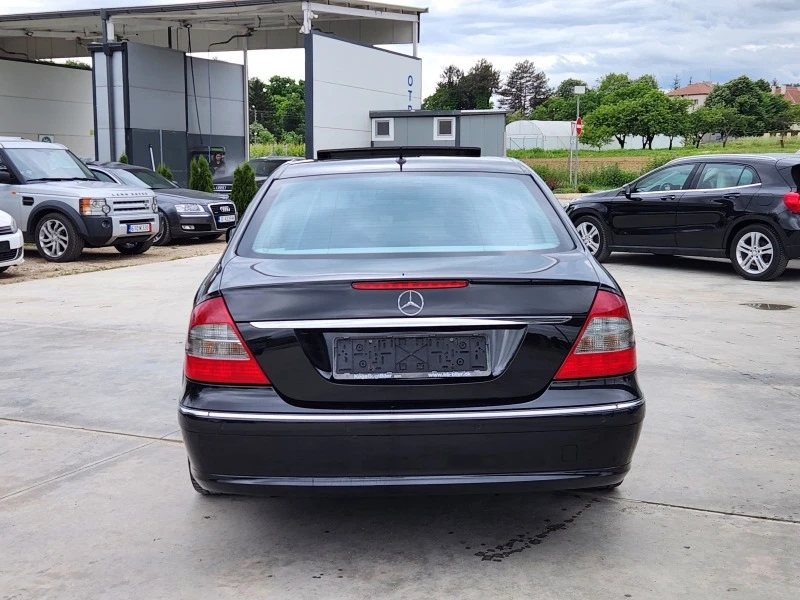 Mercedes-Benz E 500 5.5 V8 388 Avangarde VOLL, снимка 7 - Автомобили и джипове - 44659524