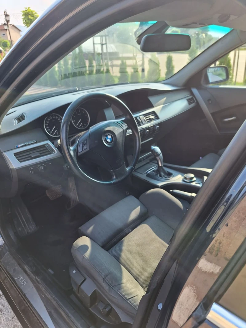 BMW 525 Е61, снимка 4 - Автомобили и джипове - 47259136