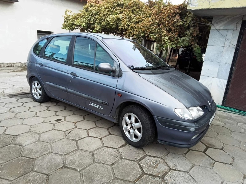 Renault Scenic, снимка 1 - Автомобили и джипове - 47249610