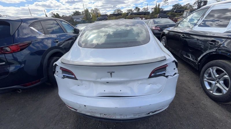 Tesla Model 3, снимка 15 - Автомобили и джипове - 47749410