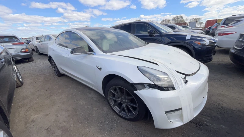 Tesla Model 3, снимка 1 - Автомобили и джипове - 47749410