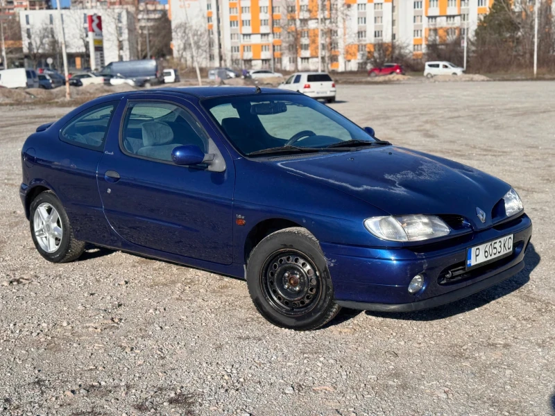 Renault Megane coupe, снимка 2 - Автомобили и джипове - 48756230