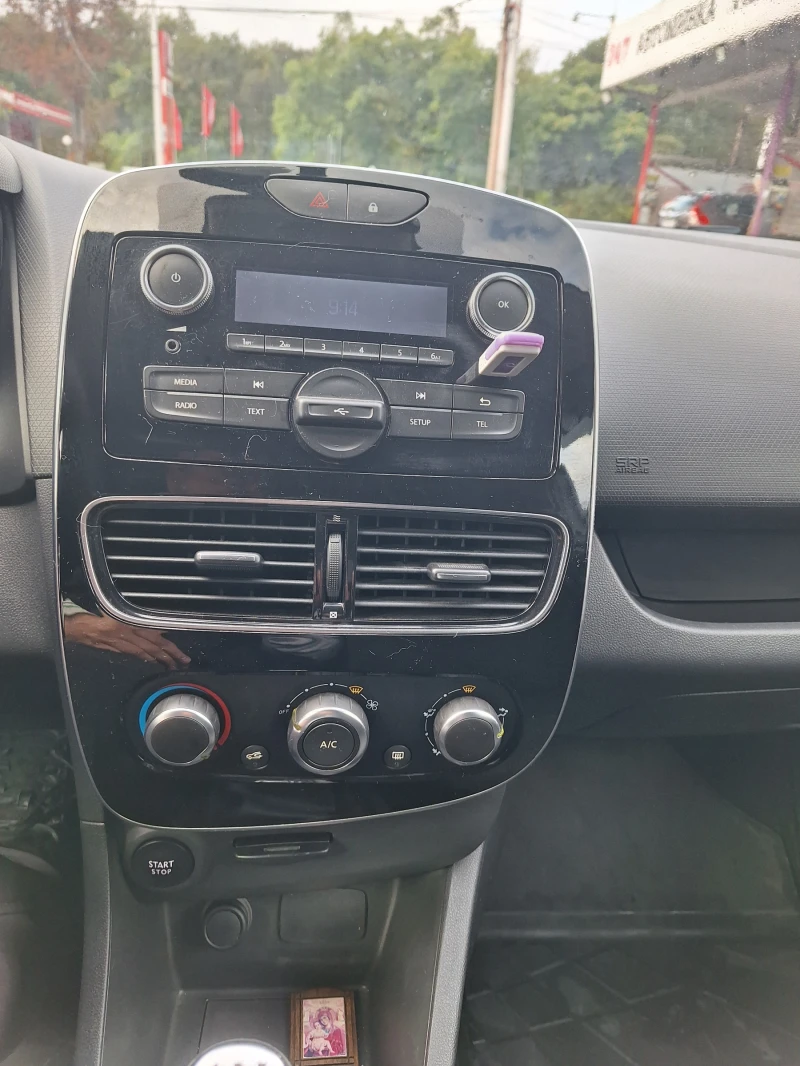 Renault Clio 1.5 dci, снимка 10 - Автомобили и джипове - 51863400
