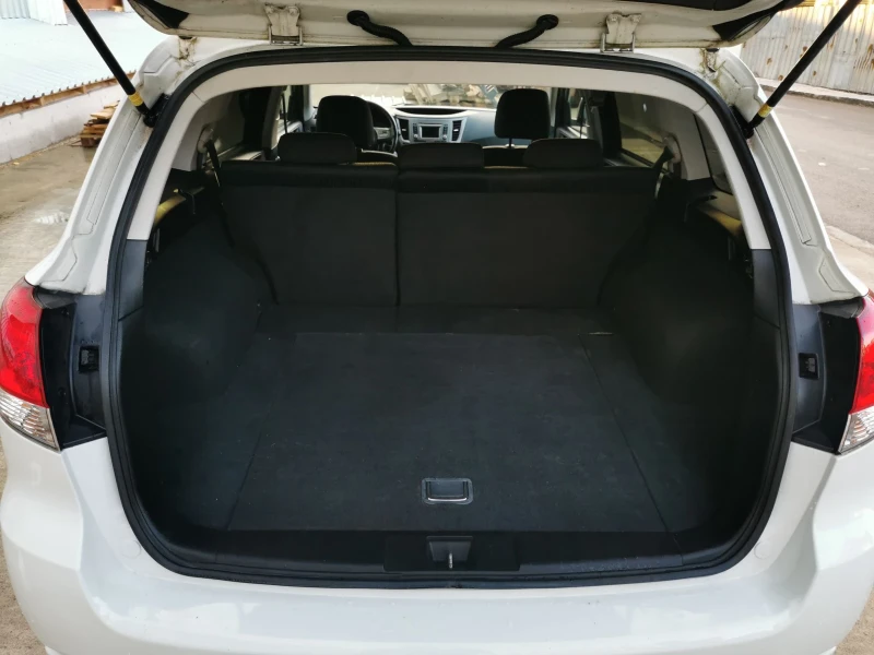 Subaru Legacy 2.0i 150ps SWISS , снимка 14 - Автомобили и джипове - 52622739