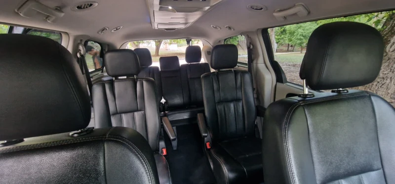 Lancia Voyager, снимка 8 - Автомобили и джипове - 52964820