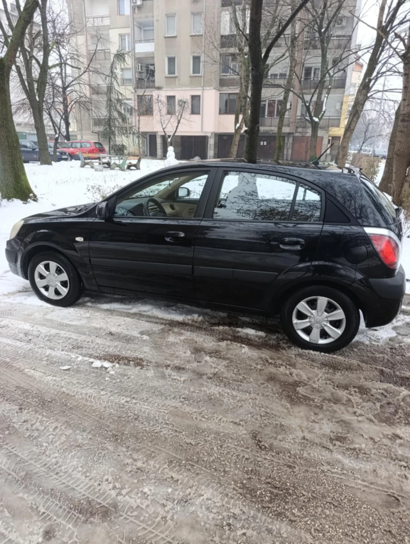Kia Rio 1.6 , снимка 2 - Автомобили и джипове - 53229718