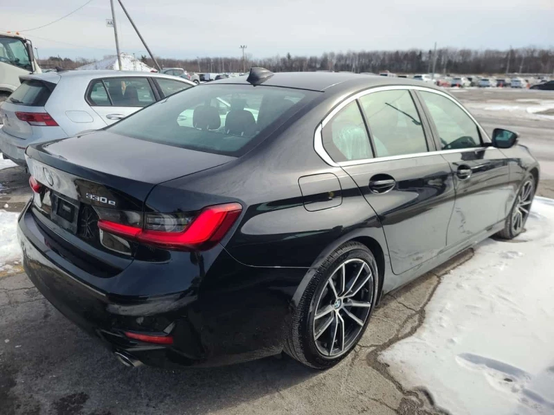 BMW 330 330e RWD * Един собственик * Без инциденти * CARFA, снимка 3 - Автомобили и джипове - 53599315