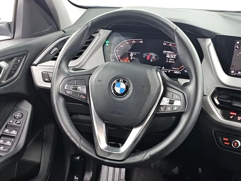 BMW 118 D (F40) Joy, снимка 13 - Автомобили и джипове - 55899104