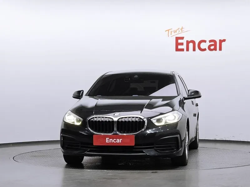 BMW 118 D (F40) Joy, снимка 3 - Автомобили и джипове - 55899104