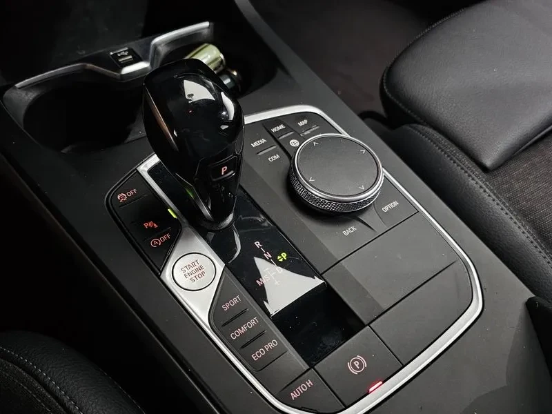 BMW 118 D (F40) Joy, снимка 9 - Автомобили и джипове - 55899104