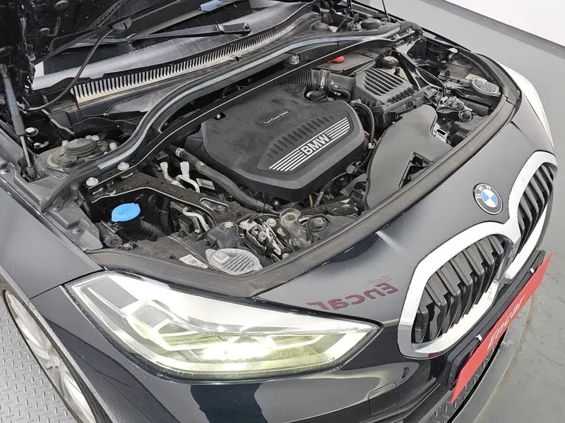 BMW 118 D (F40) Joy, снимка 6 - Автомобили и джипове - 55899104