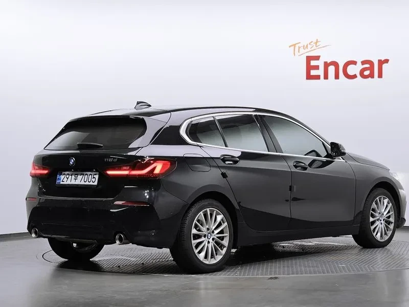 BMW 118 D (F40) Joy, снимка 2 - Автомобили и джипове - 55899104