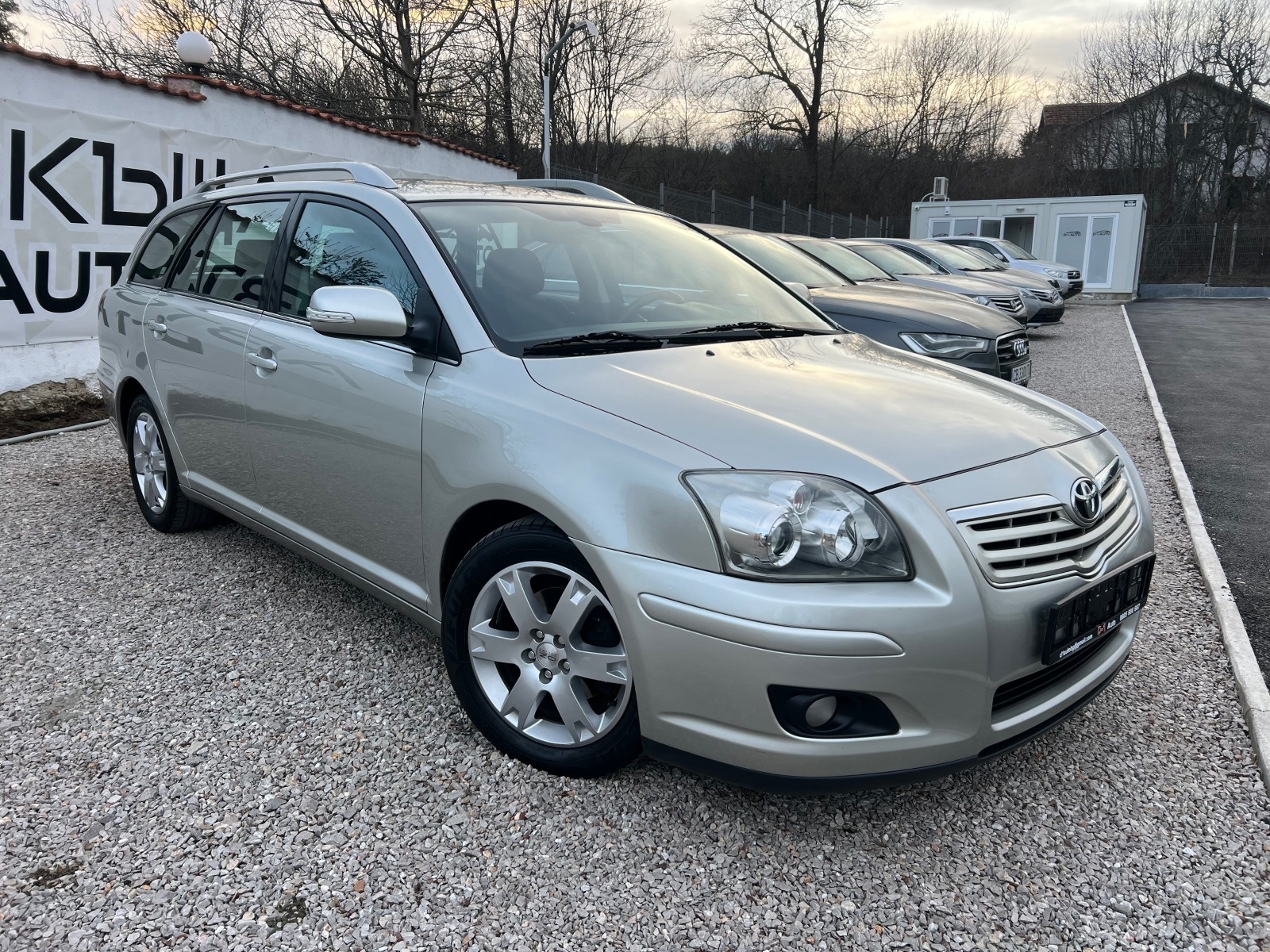 Toyota Avensis 1.8-FACE SOLL - [1] 