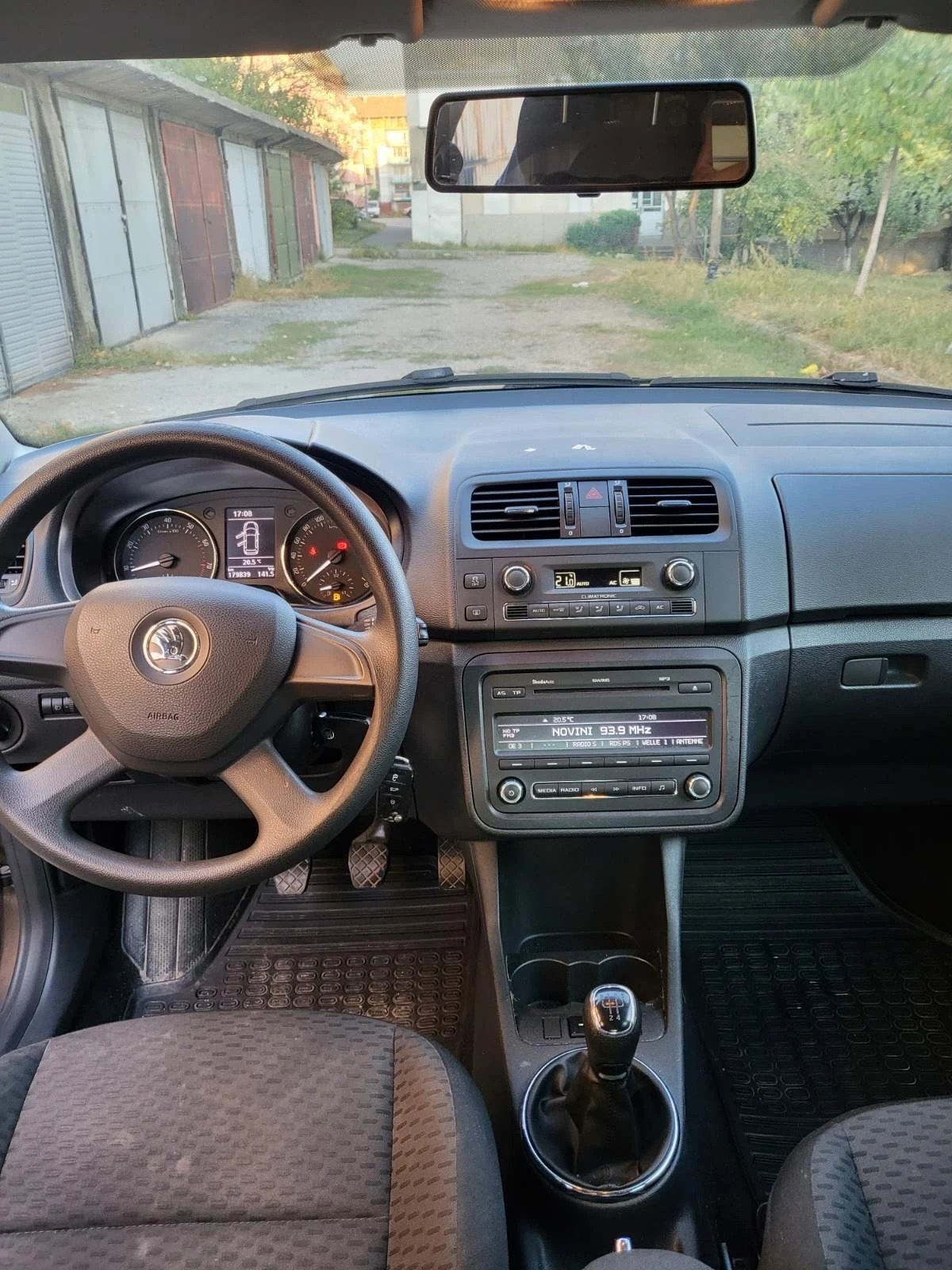 Skoda Roomster 1.2tsi  - изображение 8