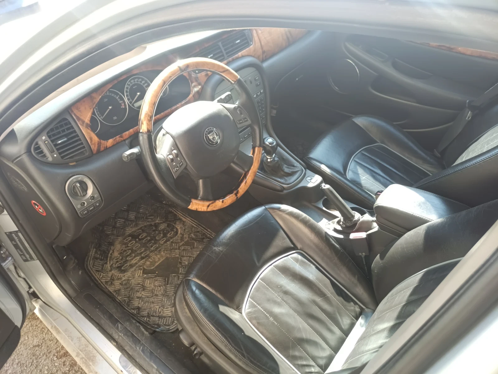 Jaguar X-type 2.2D - изображение 5