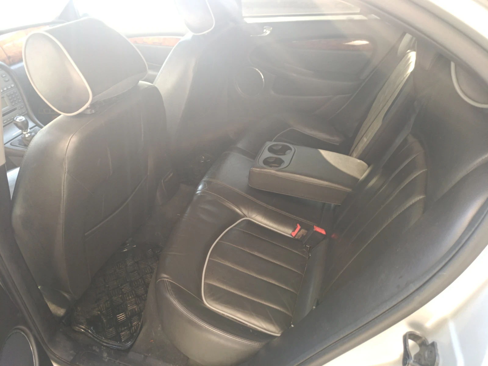Jaguar X-type 2.2D - изображение 8