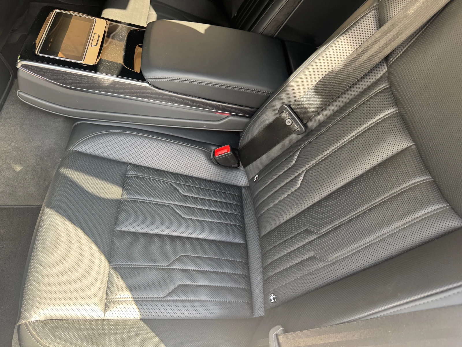 Audi A8 55TFSI-MATRIX-DISTR-TVx2-CAMERA 3D-SOFT CLOSE-FULL | Mobile.bg   11