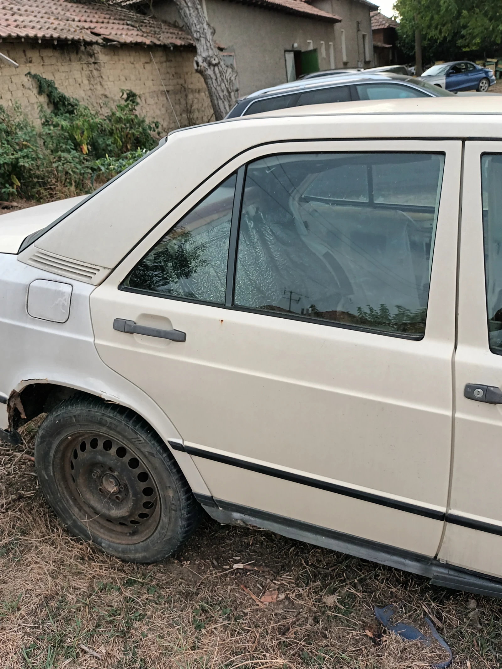Mercedes-Benz 190 На части 3 броя - изображение 9