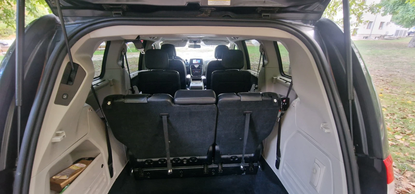 Lancia Voyager | Mobile.bg � ����������� 11