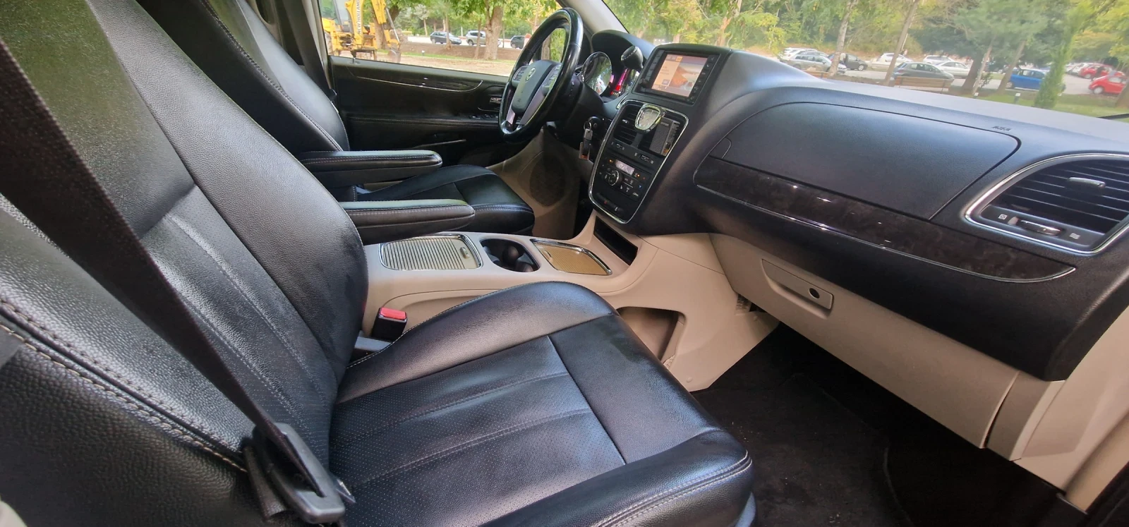 Lancia Voyager  - изображение 9