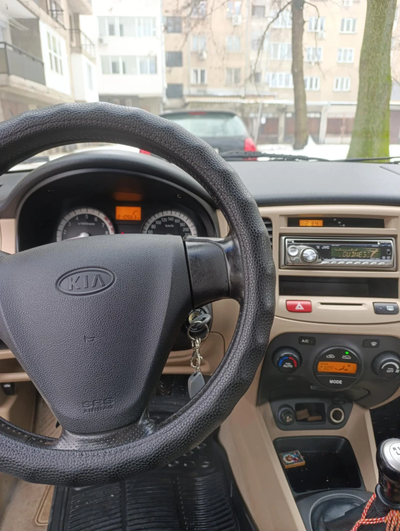 Kia Rio 1.6  - изображение 3