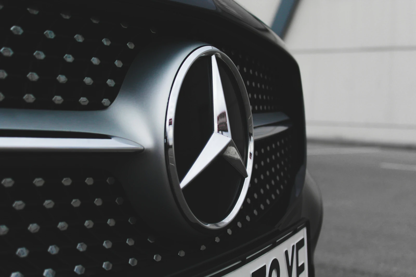 Mercedes-Benz C 300  - изображение 8