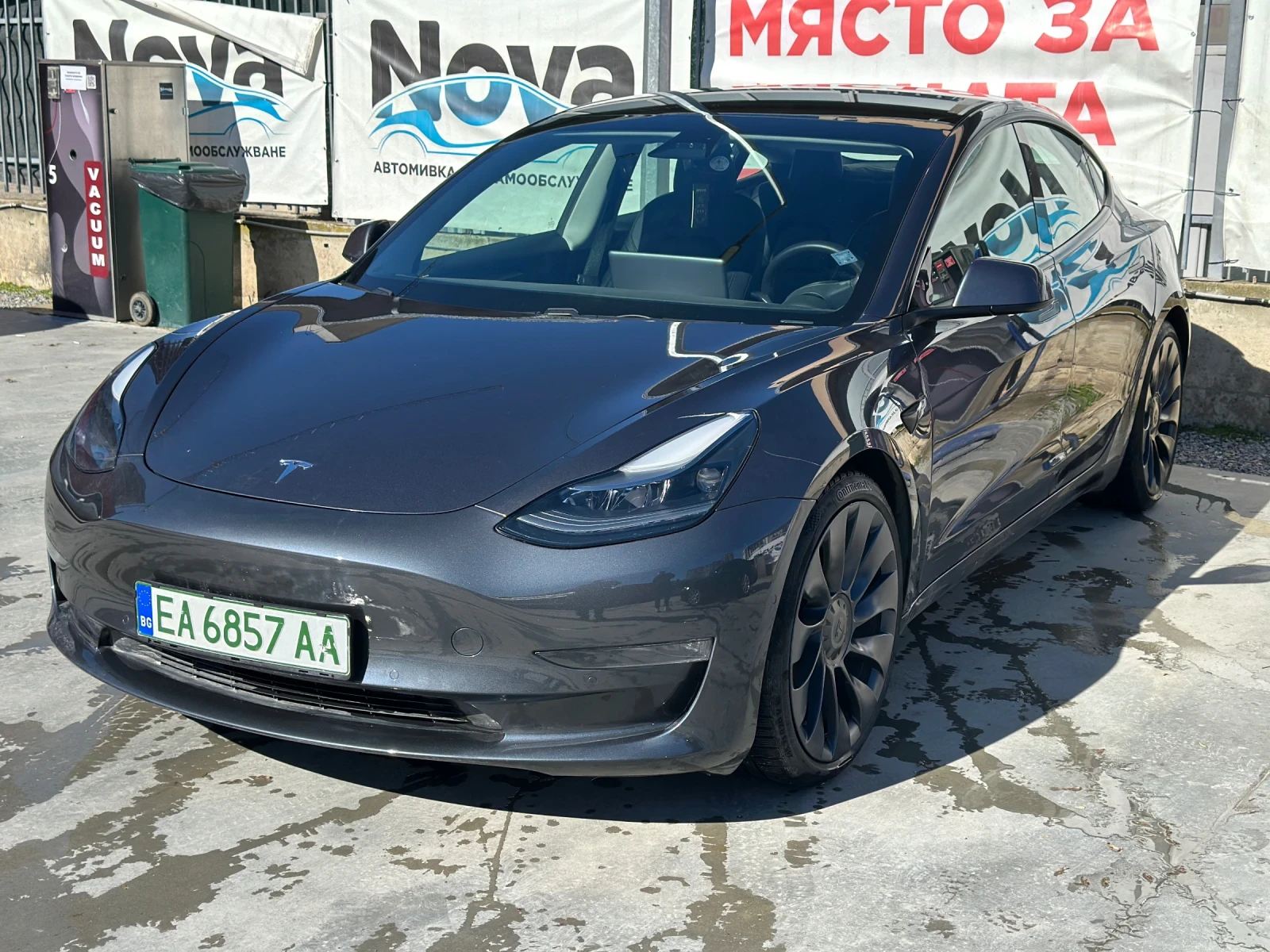 Tesla Model 3 Performance 