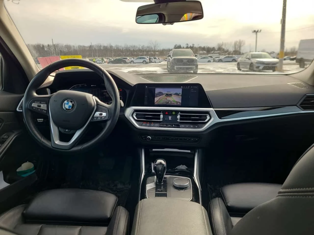 BMW 330 330e RWD * Един собственик * Без инциденти * CARFA - изображение 5