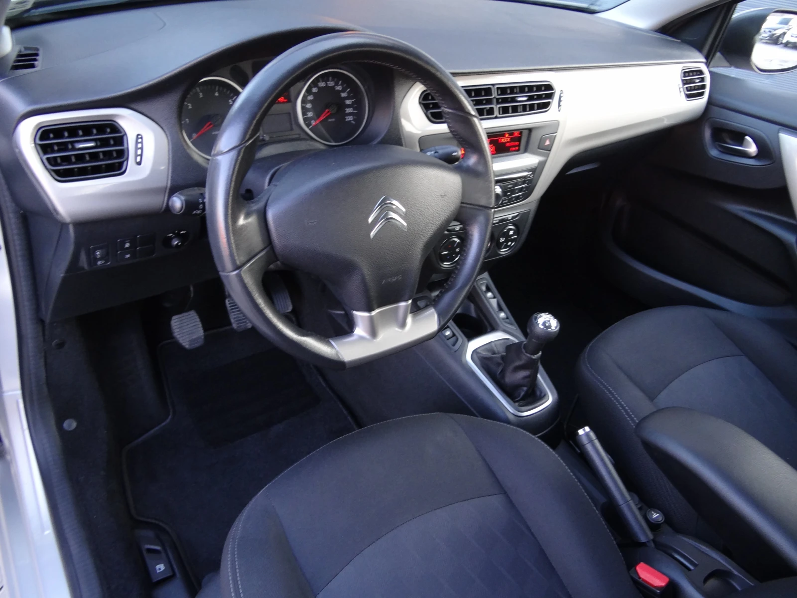 Citroen C-Elysee 1.2 VTI / Exclusive / Климатроник / Euro-6B /, снимка 8 - Автомобили и джипове - 53738126