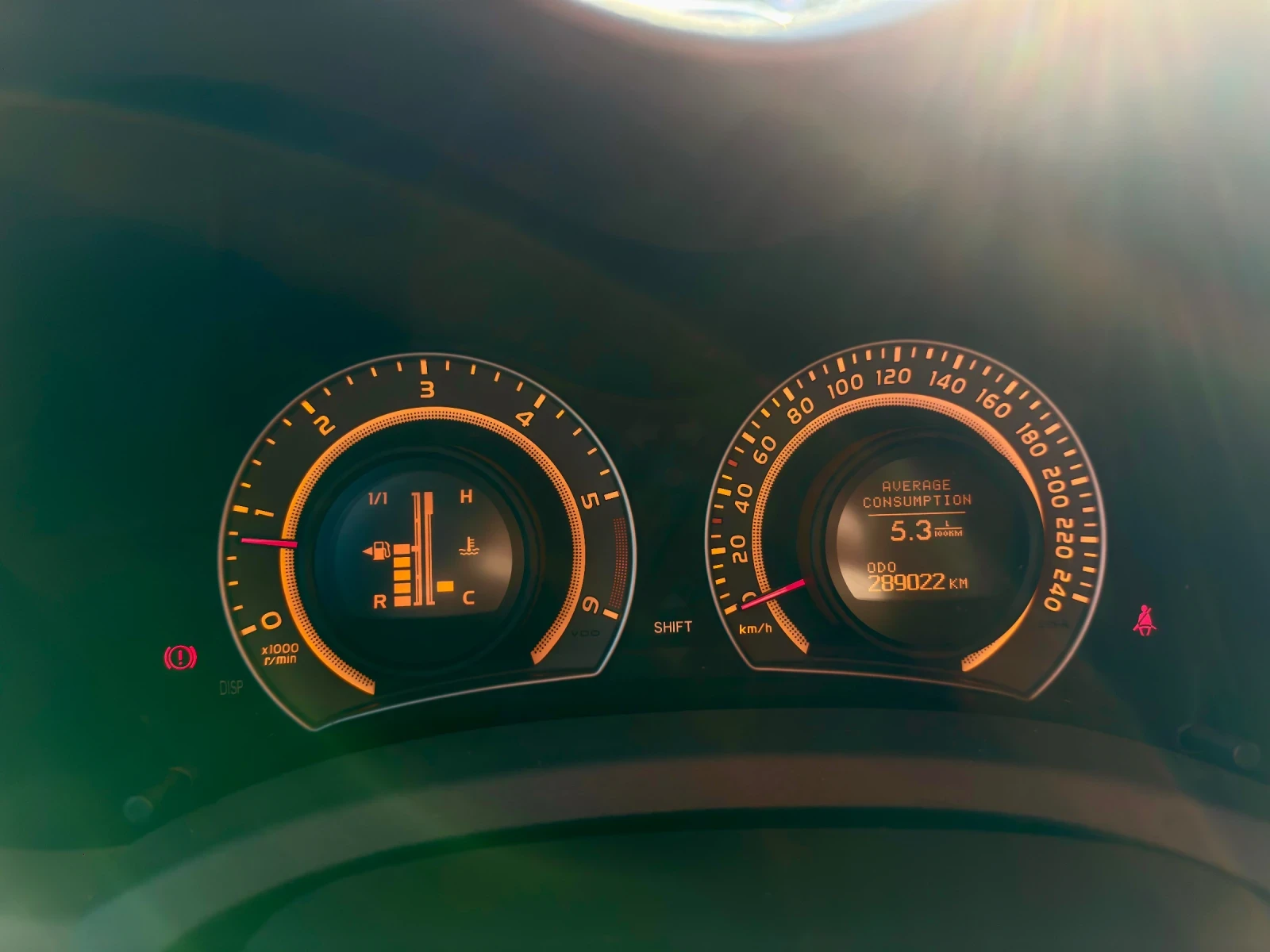 Toyota Auris 2.0 D4D Keyless, снимка 13 - Автомобили и джипове - 53849472