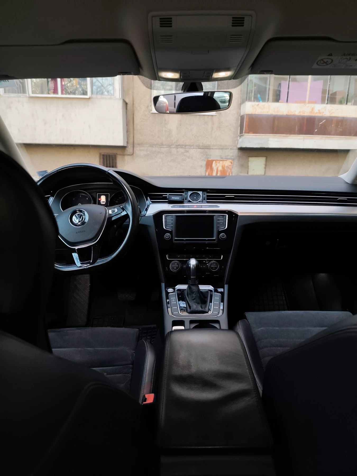 VW Passat 2.0 tdi 6 dsg  high line, снимка 6 - Автомобили и джипове - 54235107