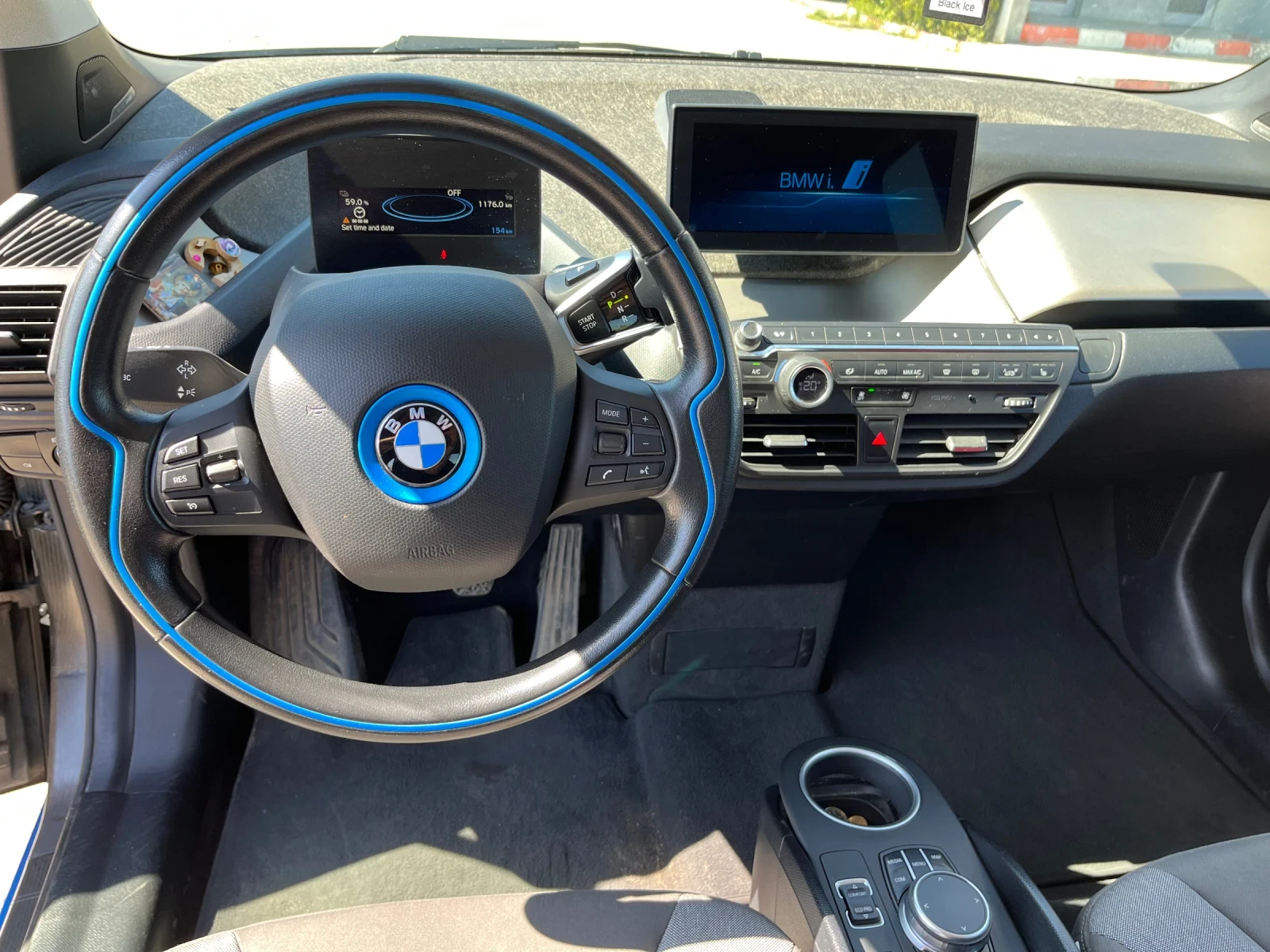 BMW i3 120Ah* 42, 2kw* Термопомпа* , снимка 9 - Автомобили и джипове - 54317004