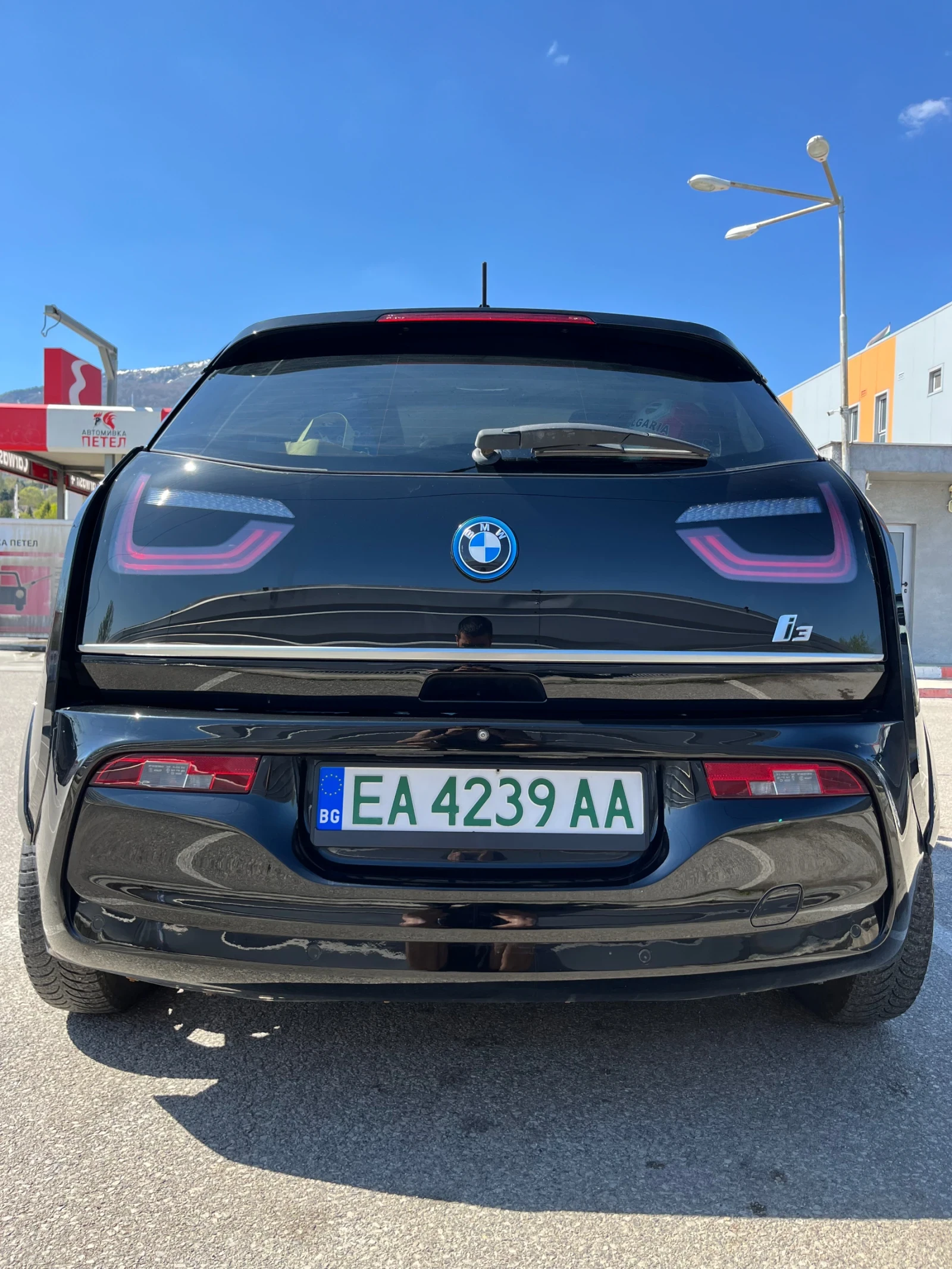 BMW i3 120Ah* 42, 2kw* Термопомпа* , снимка 3 - Автомобили и джипове - 54317004