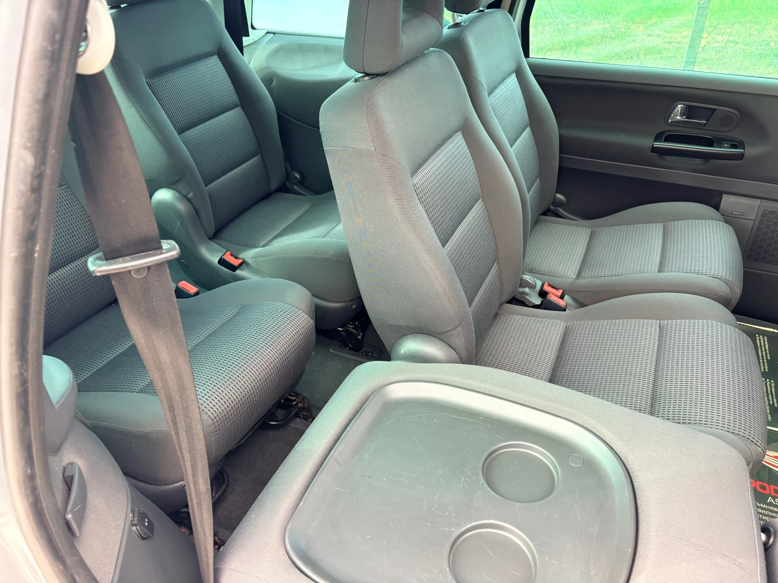 VW Sharan 7 местен 2.0 tdi 140 ps, снимка 14 - Автомобили и джипове - 54592813