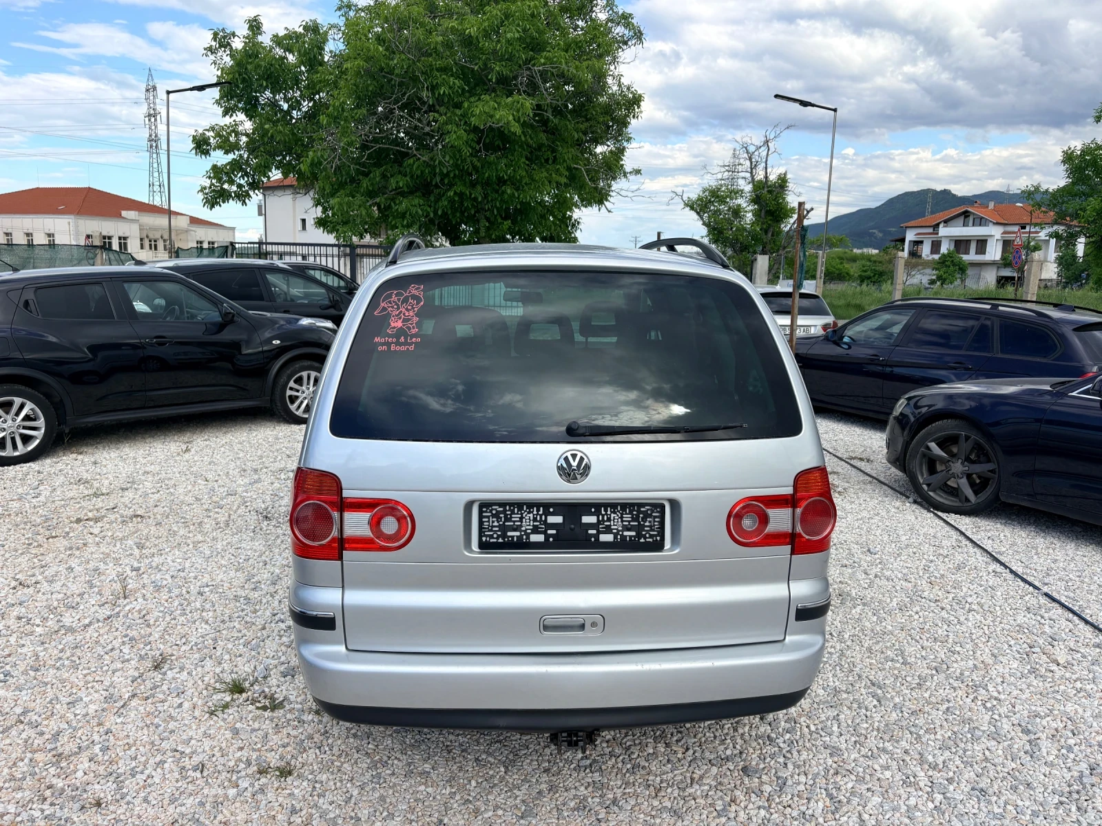 VW Sharan 7 местен 2.0 tdi 140 ps, снимка 4 - Автомобили и джипове - 54592813