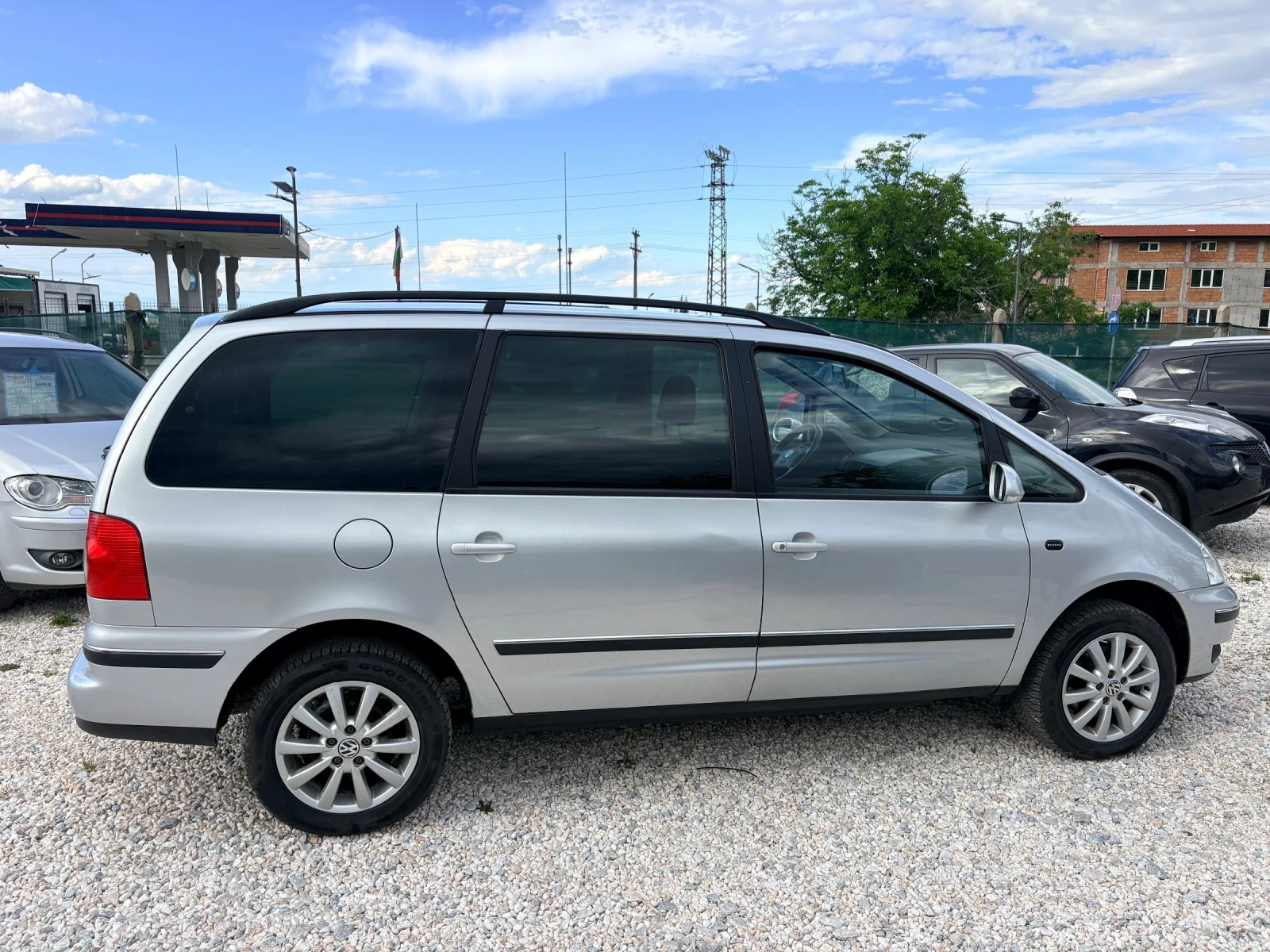 VW Sharan 7 местен 2.0 tdi 140 ps, снимка 6 - Автомобили и джипове - 54592813