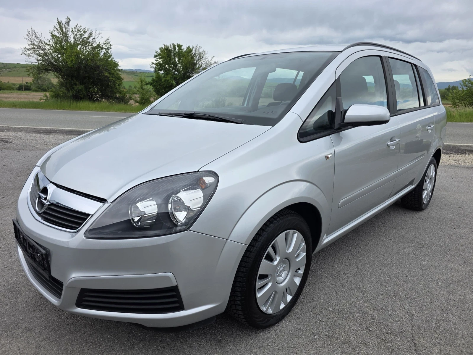 Opel Zafira 91000km. CNG TOP