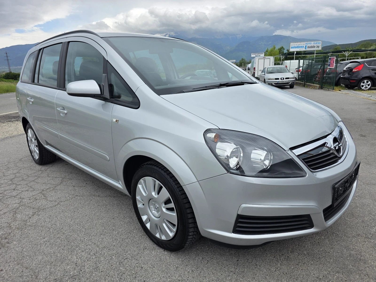 Opel Zafira 91000km. CNG TOP, снимка 2 - Автомобили и джипове - 54595772