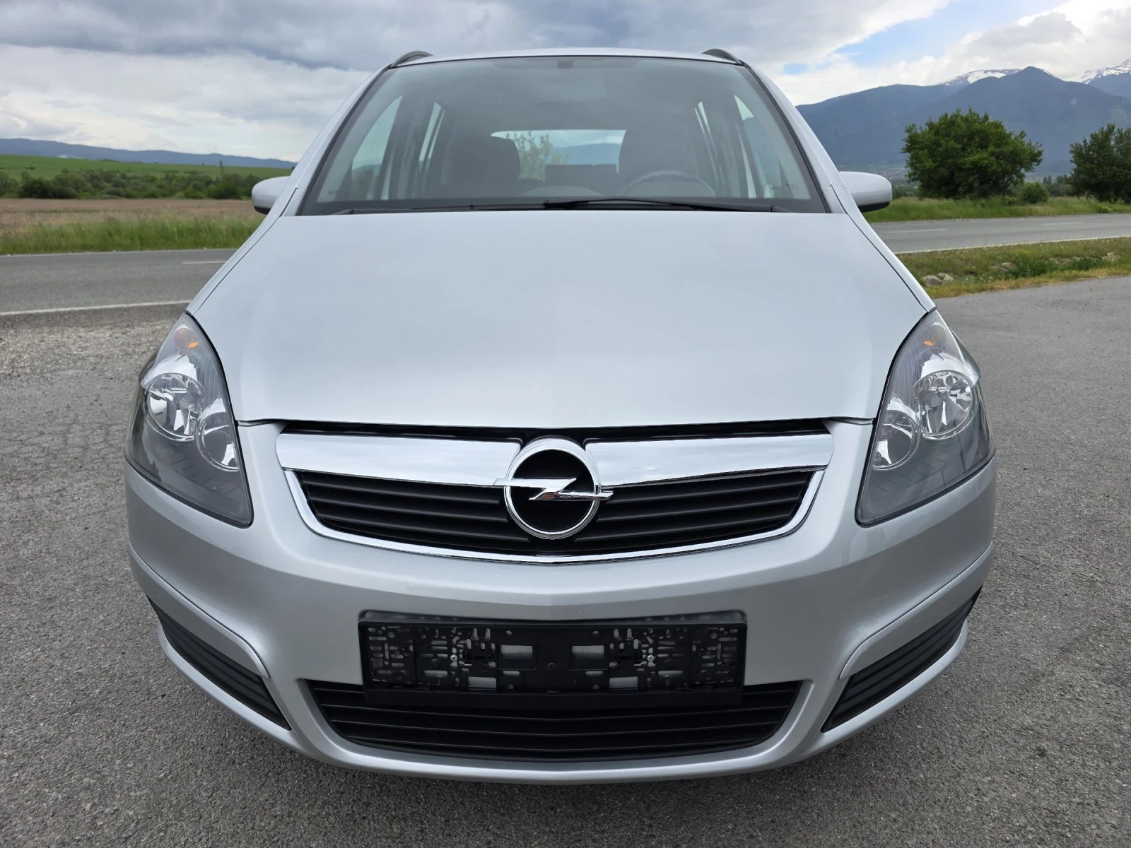 Opel Zafira 91000km. CNG TOP, снимка 3 - Автомобили и джипове - 54595772