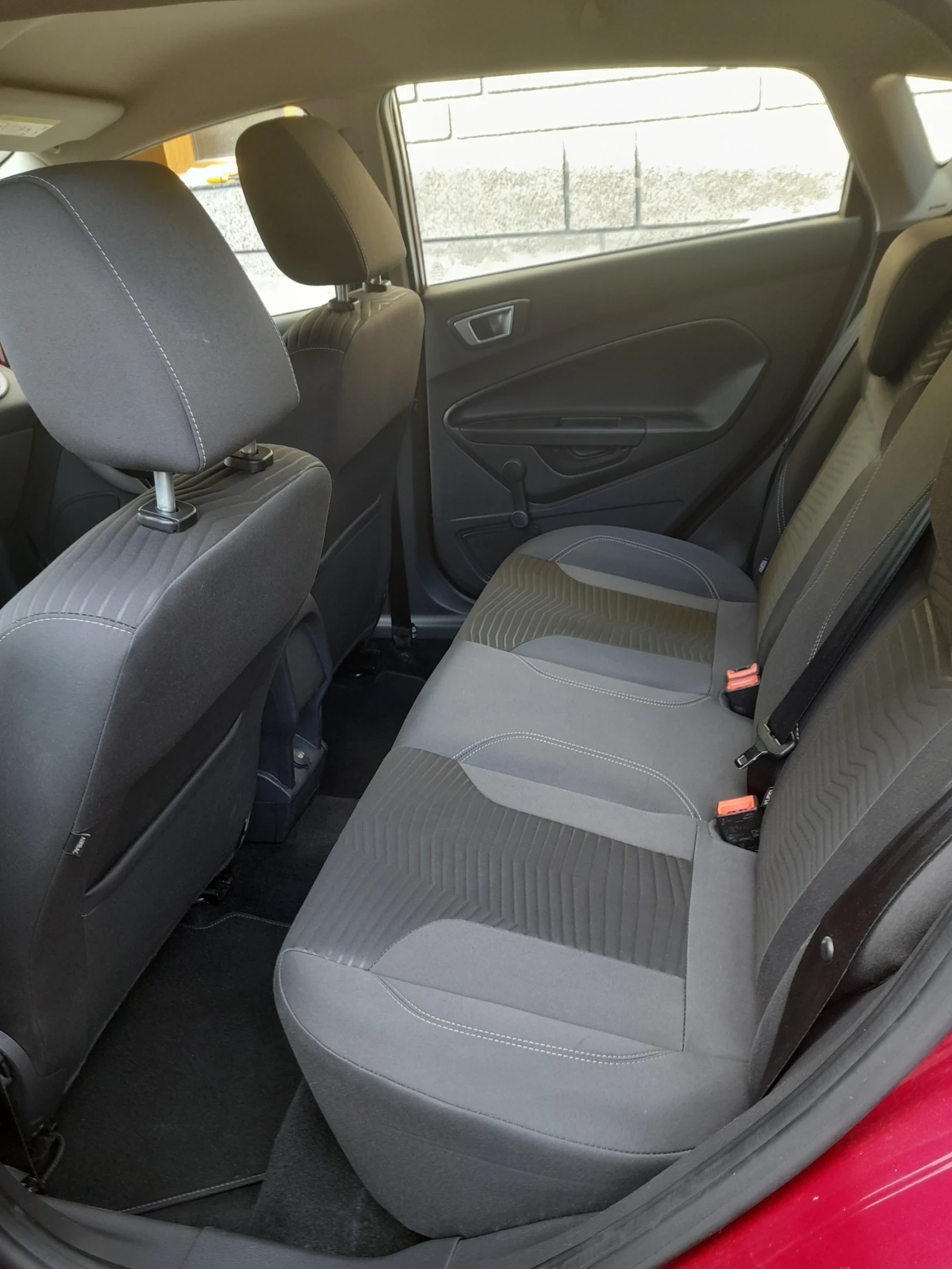Ford Fiesta TITANIOM-МотоПфооае 2016, снимка 9 - Автомобили и джипове - 54863102