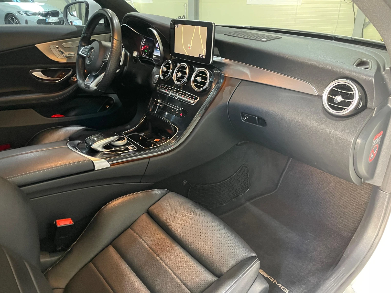 Mercedes-Benz C 220 d ! Coupe ! AMG Line ! , снимка 9 - Автомобили и джипове - 54944980