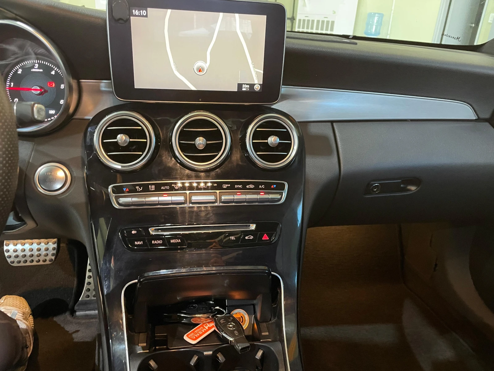Mercedes-Benz C 220 d ! Coupe ! AMG Line ! , снимка 13 - Автомобили и джипове - 54944980