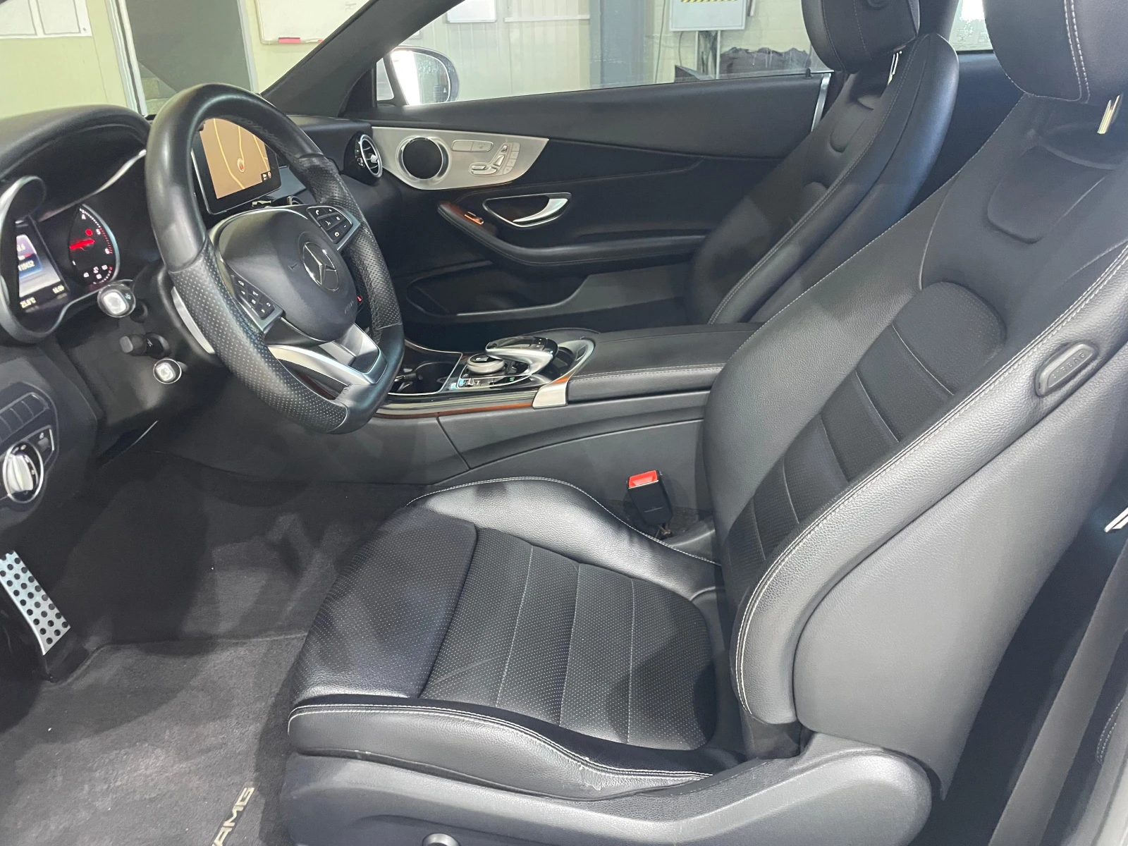 Mercedes-Benz C 220 d ! Coupe ! AMG Line ! , снимка 6 - Автомобили и джипове - 54944980